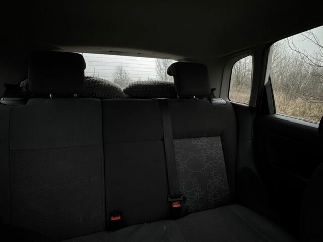 Сірий Форд Фієста, об'ємом двигуна 1.4 л та пробігом 157 тис. км за 4000 $, фото 6 на Automoto.ua