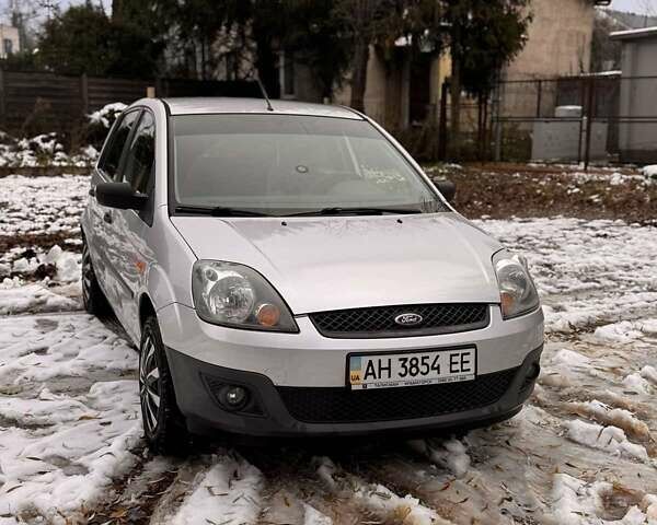 Сірий Форд Фієста, об'ємом двигуна 0 л та пробігом 136 тис. км за 4200 $, фото 8 на Automoto.ua