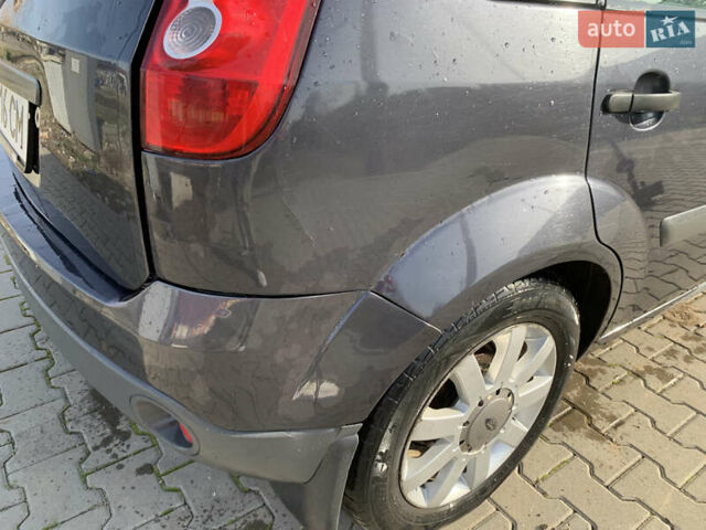 Сірий Форд Фієста, об'ємом двигуна 1.4 л та пробігом 161 тис. км за 2750 $, фото 6 на Automoto.ua