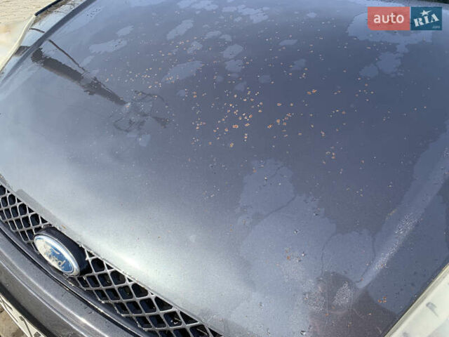 Сірий Форд Фієста, об'ємом двигуна 1.4 л та пробігом 161 тис. км за 2750 $, фото 4 на Automoto.ua