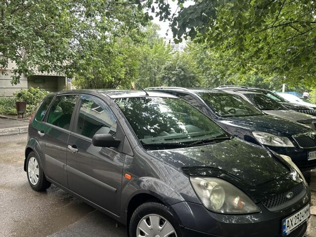 Сірий Форд Фієста, об'ємом двигуна 1.2 л та пробігом 172 тис. км за 3800 $, фото 7 на Automoto.ua