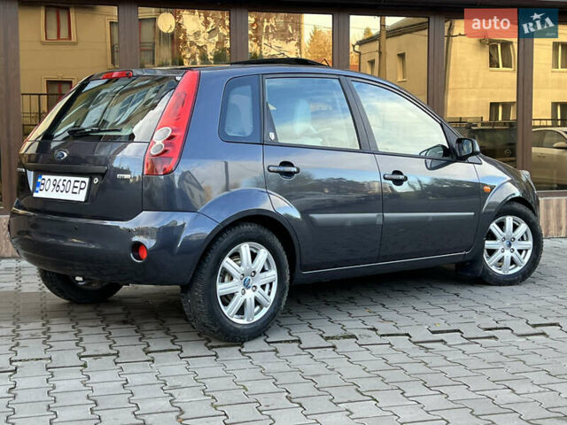 Форд Фиеста 2008 в Тернополе на Automoto.ua Серый Форд Фиеста, объемом двигателя 1.4 л и пробегом 228 тыс. км за 4699 $, фото 12 на Automoto.ua