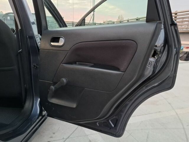 Сірий Форд Фієста, об'ємом двигуна 1.4 л та пробігом 250 тис. км за 4400 $, фото 12 на Automoto.ua