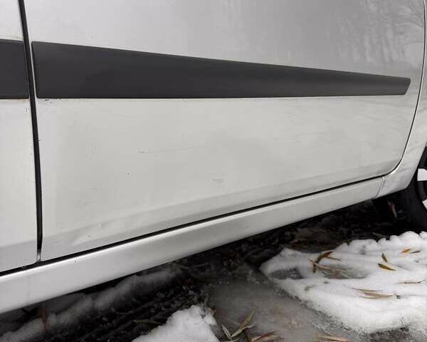 Сірий Форд Фієста, об'ємом двигуна 0 л та пробігом 136 тис. км за 4200 $, фото 7 на Automoto.ua