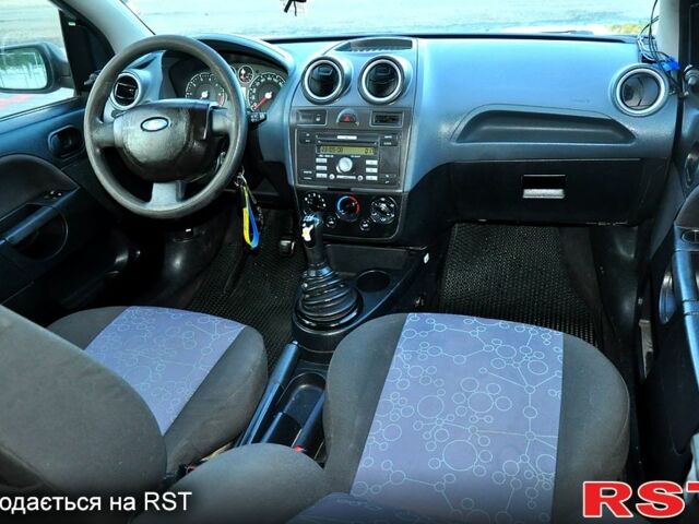 Форд Фиеста 2008 в Полтаве на Automoto.ua Серый Форд Фиеста, объемом двигателя 1.2 л и пробегом 230 тыс. км за 4000 $, фото 3 на Automoto.ua