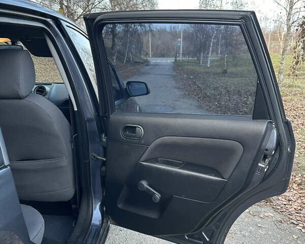 Серый Форд Фиеста, объемом двигателя 1.24 л и пробегом 234 тыс. км за 4200 $, фото 17 на Automoto.ua