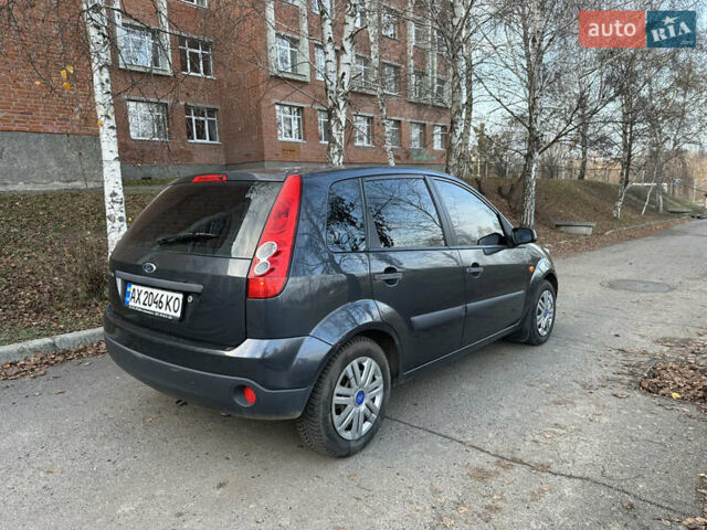 Сірий Форд Фієста, об'ємом двигуна 1.24 л та пробігом 234 тис. км за 4200 $, фото 7 на Automoto.ua