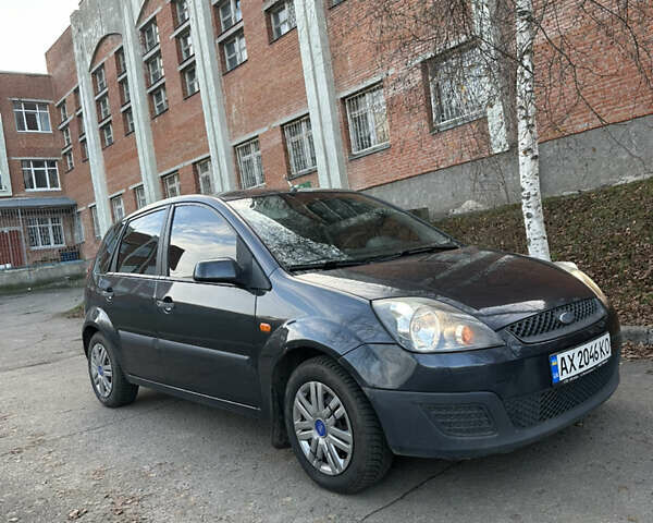 Сірий Форд Фієста, об'ємом двигуна 1.24 л та пробігом 234 тис. км за 4200 $, фото 5 на Automoto.ua