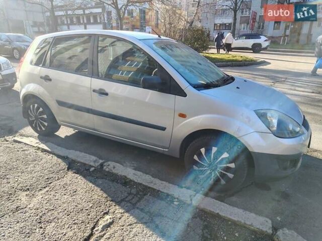 Сірий Форд Фієста, об'ємом двигуна 0 л та пробігом 136 тис. км за 4200 $, фото 1 на Automoto.ua