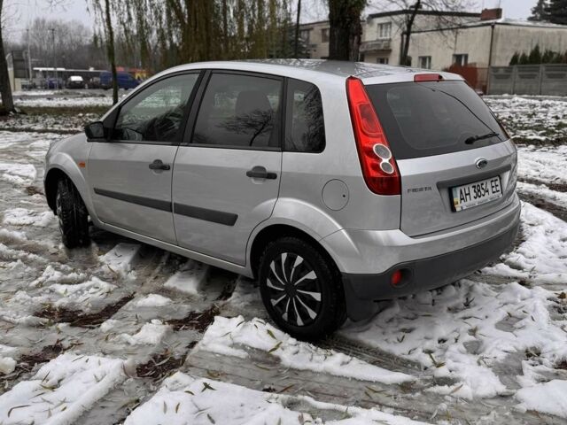 Сірий Форд Фієста, об'ємом двигуна 0 л та пробігом 136 тис. км за 4200 $, фото 10 на Automoto.ua