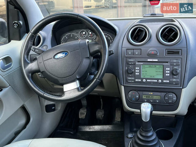 Форд Фиеста 2008 в Тернополе на Automoto.ua Серый Форд Фиеста, объемом двигателя 1.4 л и пробегом 228 тыс. км за 4699 $, фото 33 на Automoto.ua