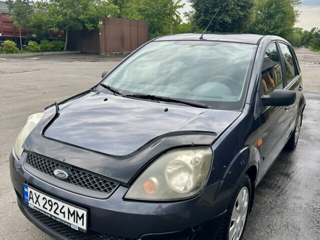 Сірий Форд Фієста, об'ємом двигуна 1.2 л та пробігом 172 тис. км за 3800 $, фото 3 на Automoto.ua