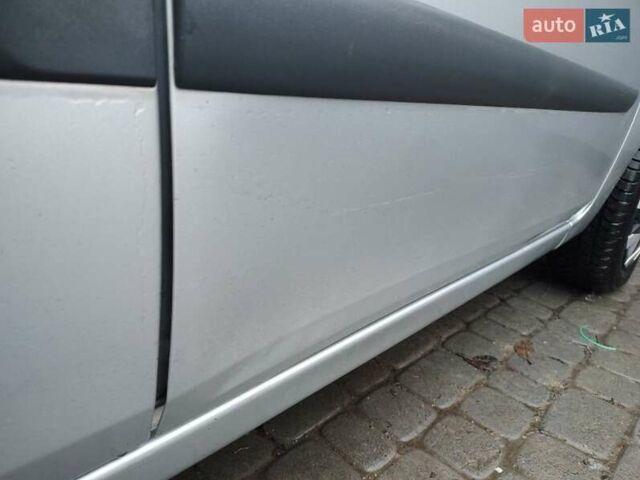 Сірий Форд Фієста, об'ємом двигуна 0 л та пробігом 136 тис. км за 4200 $, фото 16 на Automoto.ua