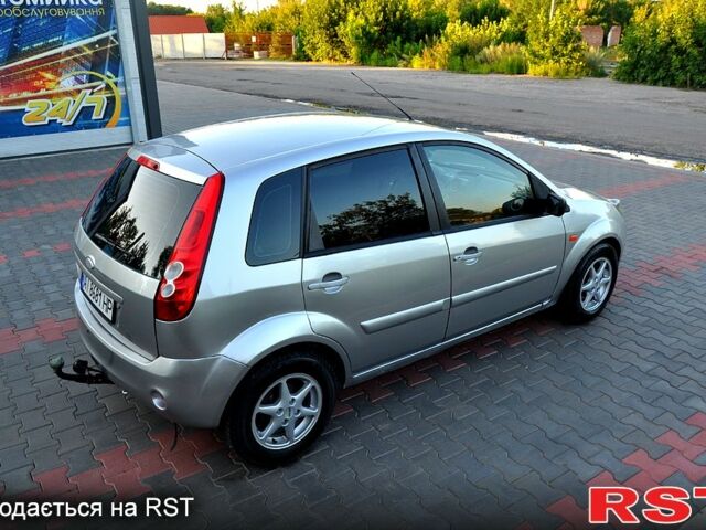 Форд Фиеста 2008 в Полтаве на Automoto.ua Серый Форд Фиеста, объемом двигателя 1.2 л и пробегом 230 тыс. км за 4000 $, фото 5 на Automoto.ua