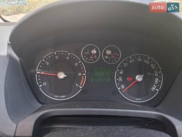 Серый Форд Фиеста, объемом двигателя 1.39 л и пробегом 145 тыс. км за 4100 $, фото 19 на Automoto.ua