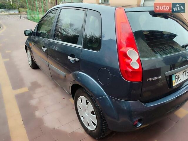 Серый Форд Фиеста, объемом двигателя 1.39 л и пробегом 203 тыс. км за 2999 $, фото 9 на Automoto.ua