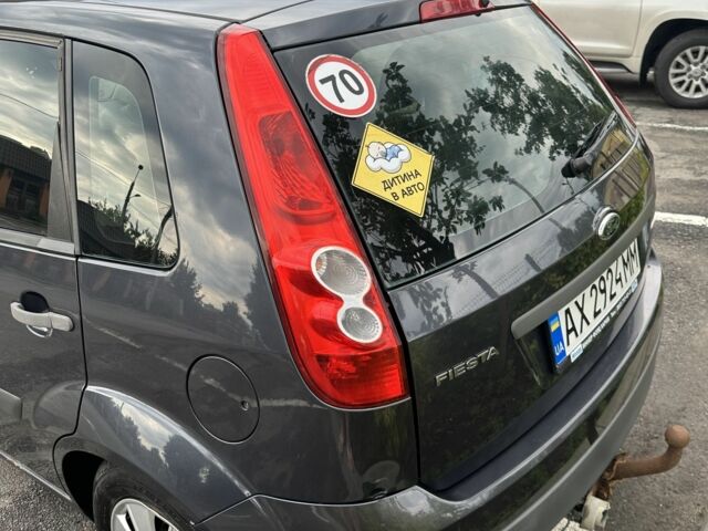 Сірий Форд Фієста, об'ємом двигуна 1.2 л та пробігом 172 тис. км за 3800 $, фото 9 на Automoto.ua