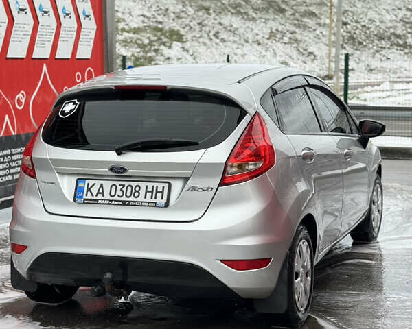 Серый Форд Фиеста, объемом двигателя 1.25 л и пробегом 99 тыс. км за 5200 $, фото 6 на Automoto.ua