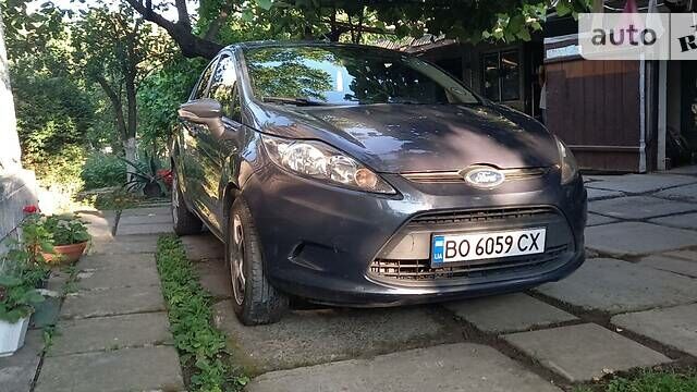 Сірий Форд Фієста, об'ємом двигуна 1.6 л та пробігом 214 тис. км за 6350 $, фото 9 на Automoto.ua