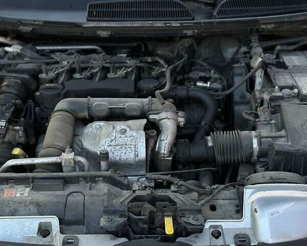 Серый Форд Фиеста, объемом двигателя 1.6 л и пробегом 370 тыс. км за 5500 $, фото 28 на Automoto.ua