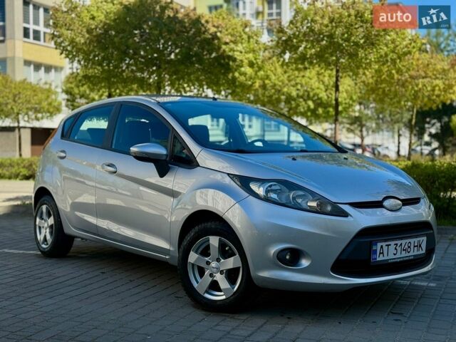 Сірий Форд Фієста, об'ємом двигуна 1.6 л та пробігом 222 тис. км за 5000 $, фото 9 на Automoto.ua