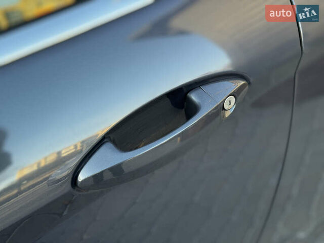 Сірий Форд Фієста, об'ємом двигуна 1.25 л та пробігом 98 тис. км за 5600 $, фото 18 на Automoto.ua