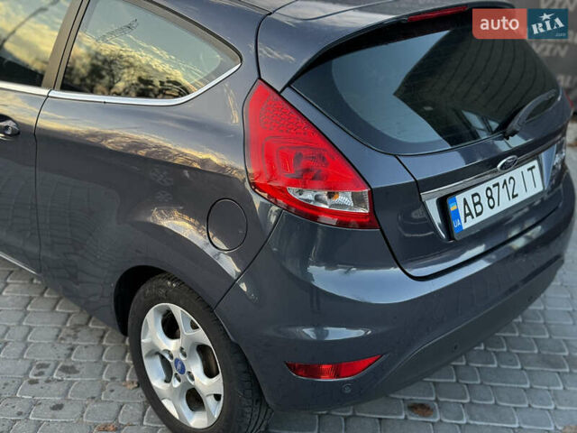 Сірий Форд Фієста, об'ємом двигуна 1.25 л та пробігом 98 тис. км за 5600 $, фото 12 на Automoto.ua