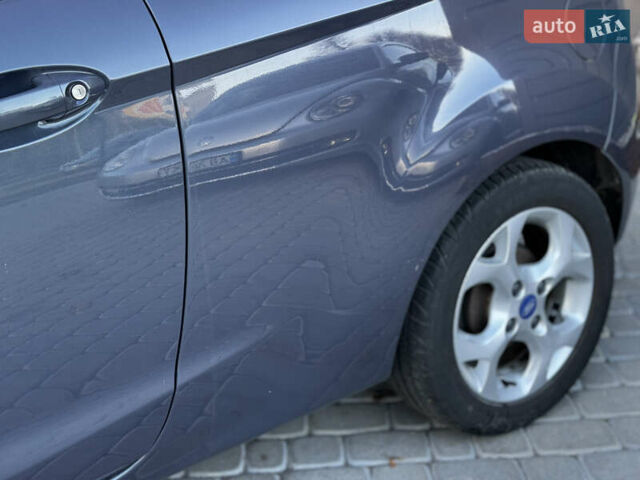 Сірий Форд Фієста, об'ємом двигуна 1.25 л та пробігом 98 тис. км за 5600 $, фото 7 на Automoto.ua