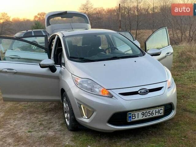 Сірий Форд Фієста, об'ємом двигуна 1.6 л та пробігом 230 тис. км за 7500 $, фото 2 на Automoto.ua