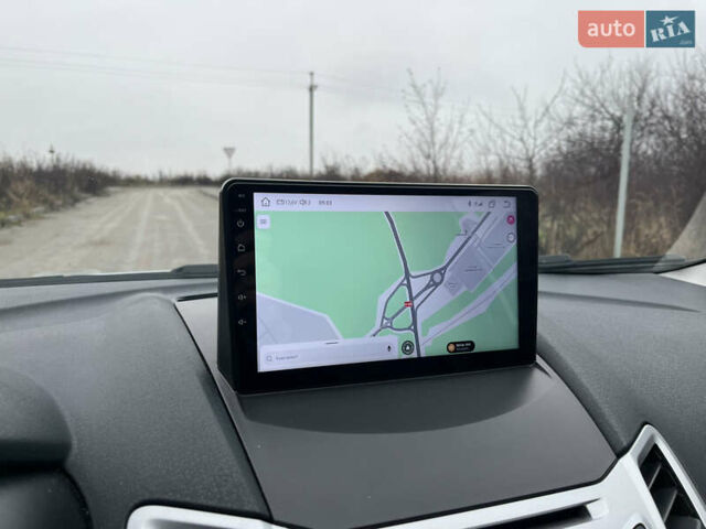 Серый Форд Фиеста, объемом двигателя 1.24 л и пробегом 128 тыс. км за 6500 $, фото 17 на Automoto.ua