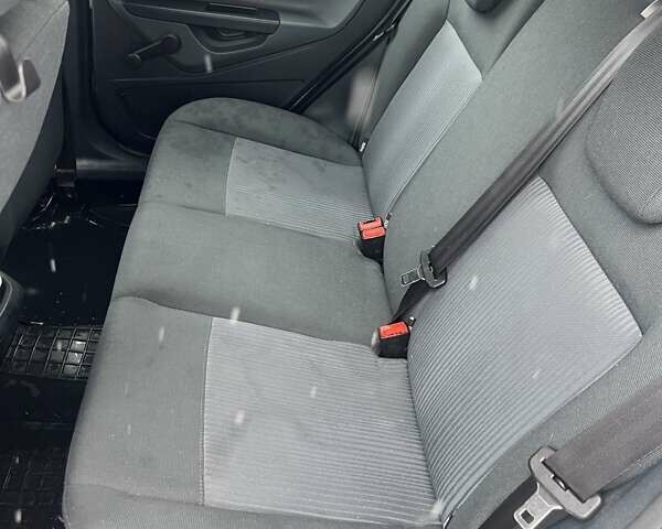 Серый Форд Фиеста, объемом двигателя 1.25 л и пробегом 201 тыс. км за 5200 $, фото 15 на Automoto.ua