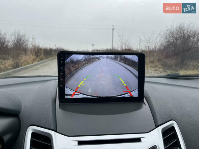 Серый Форд Фиеста, объемом двигателя 1.24 л и пробегом 128 тыс. км за 6500 $, фото 16 на Automoto.ua