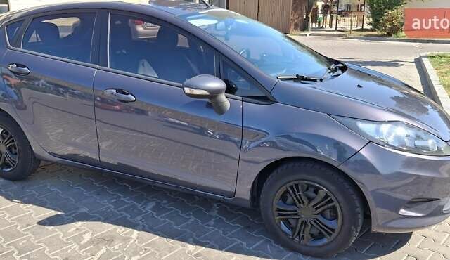 Сірий Форд Фієста, об'ємом двигуна 1.2 л та пробігом 210 тис. км за 5800 $, фото 9 на Automoto.ua