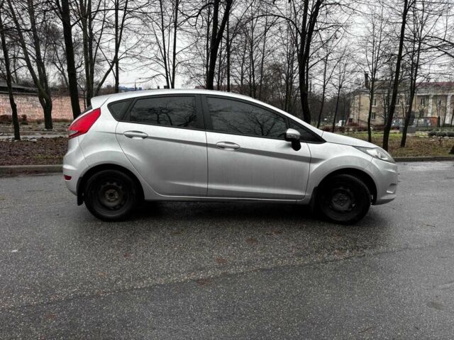 Сірий Форд Фієста, об'ємом двигуна 1.2 л та пробігом 239 тис. км за 5990 $, фото 7 на Automoto.ua