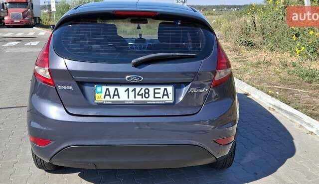 Сірий Форд Фієста, об'ємом двигуна 1.2 л та пробігом 210 тис. км за 5800 $, фото 4 на Automoto.ua