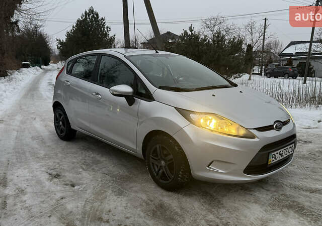 Сірий Форд Фієста, об'ємом двигуна 1.2 л та пробігом 78 тис. км за 6300 $, фото 1 на Automoto.ua