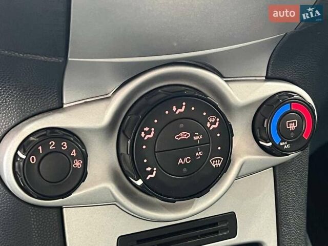 Форд Фиеста 2012 в Одессе на Automoto.ua Серый Форд Фиеста, объемом двигателя 1.4 л и пробегом 141 тыс. км за 5999 $, фото 12 на Automoto.ua