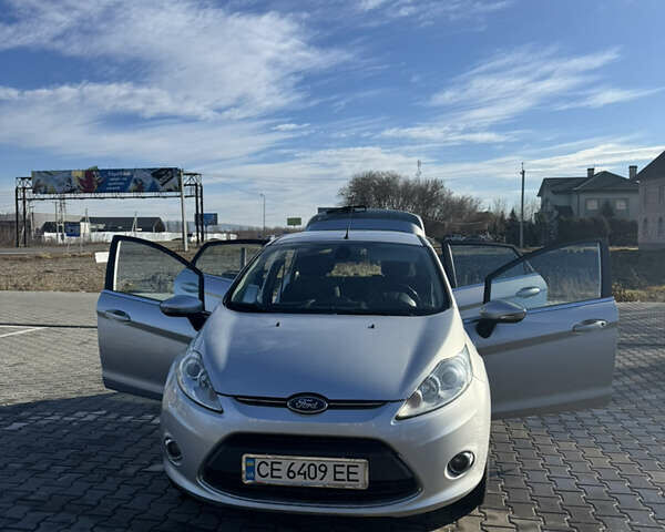 Серый Форд Фиеста, объемом двигателя 1.24 л и пробегом 184 тыс. км за 6483 $, фото 14 на Automoto.ua