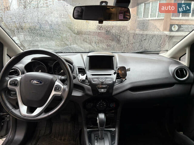 Серый Форд Фиеста, объемом двигателя 1.6 л и пробегом 160 тыс. км за 7100 $, фото 3 на Automoto.ua
