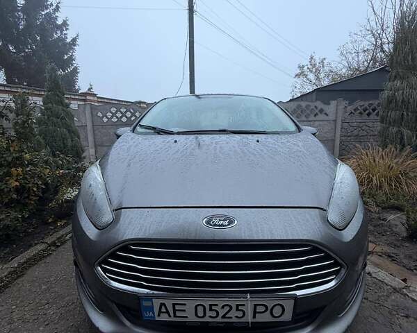 Сірий Форд Фієста, об'ємом двигуна 1.6 л та пробігом 95 тис. км за 8500 $, фото 4 на Automoto.ua