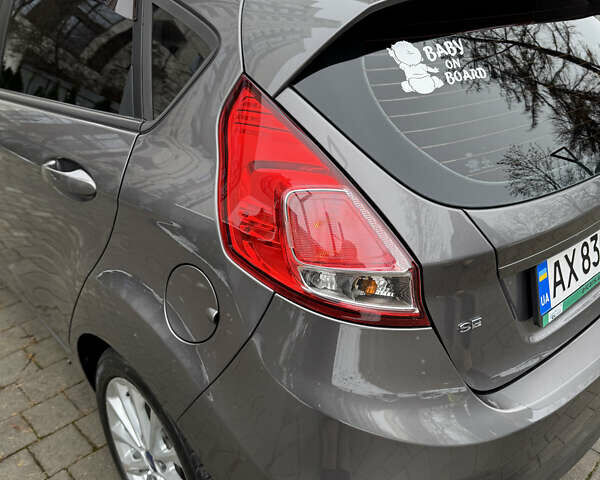 Сірий Форд Фієста, об'ємом двигуна 1.6 л та пробігом 91 тис. км за 8300 $, фото 17 на Automoto.ua