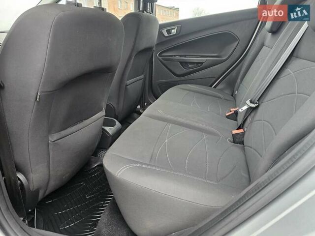 Сірий Форд Фієста, об'ємом двигуна 1.24 л та пробігом 61 тис. км за 7700 $, фото 14 на Automoto.ua