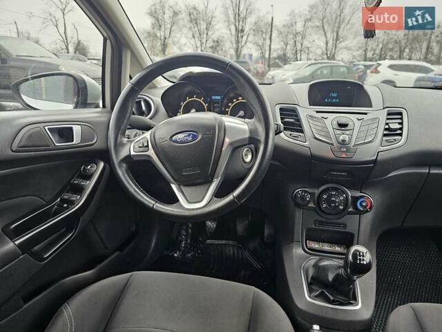Сірий Форд Фієста, об'ємом двигуна 1.24 л та пробігом 61 тис. км за 7700 $, фото 12 на Automoto.ua