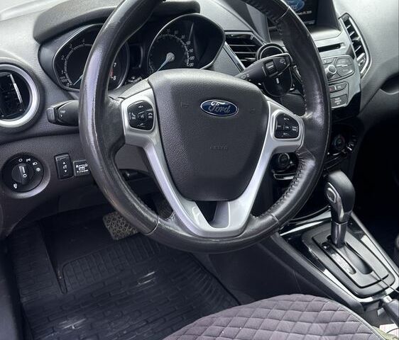 Сірий Форд Фієста, об'ємом двигуна 1.6 л та пробігом 172 тис. км за 6600 $, фото 7 на Automoto.ua