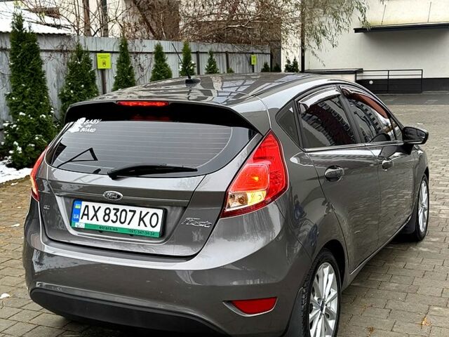 Сірий Форд Фієста, об'ємом двигуна 1.6 л та пробігом 91 тис. км за 8300 $, фото 2 на Automoto.ua