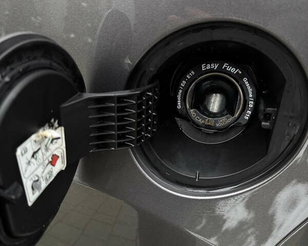 Сірий Форд Фієста, об'ємом двигуна 1.6 л та пробігом 91 тис. км за 8300 $, фото 30 на Automoto.ua