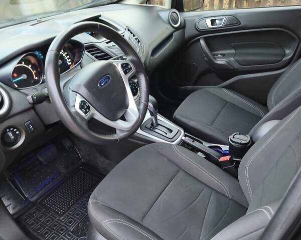 Сірий Форд Фієста, об'ємом двигуна 1.6 л та пробігом 163 тис. км за 6500 $, фото 7 на Automoto.ua