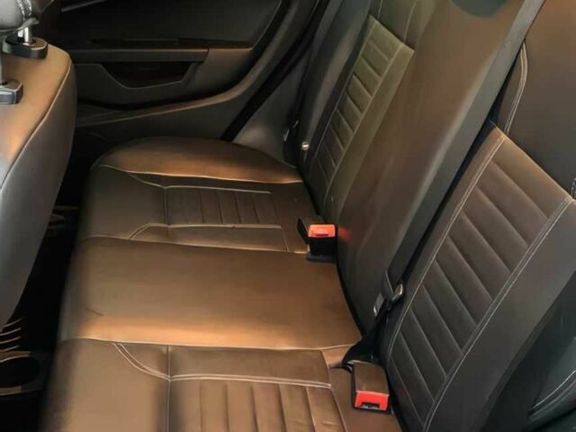 Серый Форд Фиеста, объемом двигателя 1.6 л и пробегом 90 тыс. км за 1700 $, фото 11 на Automoto.ua