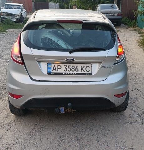 Серый Форд Фиеста, объемом двигателя 1.5 л и пробегом 100 тыс. км за 3000 $, фото 4 на Automoto.ua