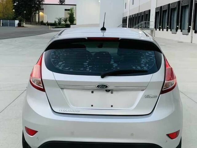 Серый Форд Фиеста, объемом двигателя 1.6 л и пробегом 90 тыс. км за 1700 $, фото 5 на Automoto.ua